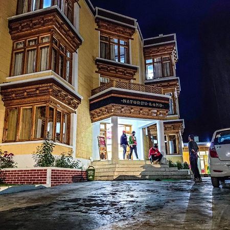 Hotel Nature'S Land เลห์ ภายนอก รูปภาพ