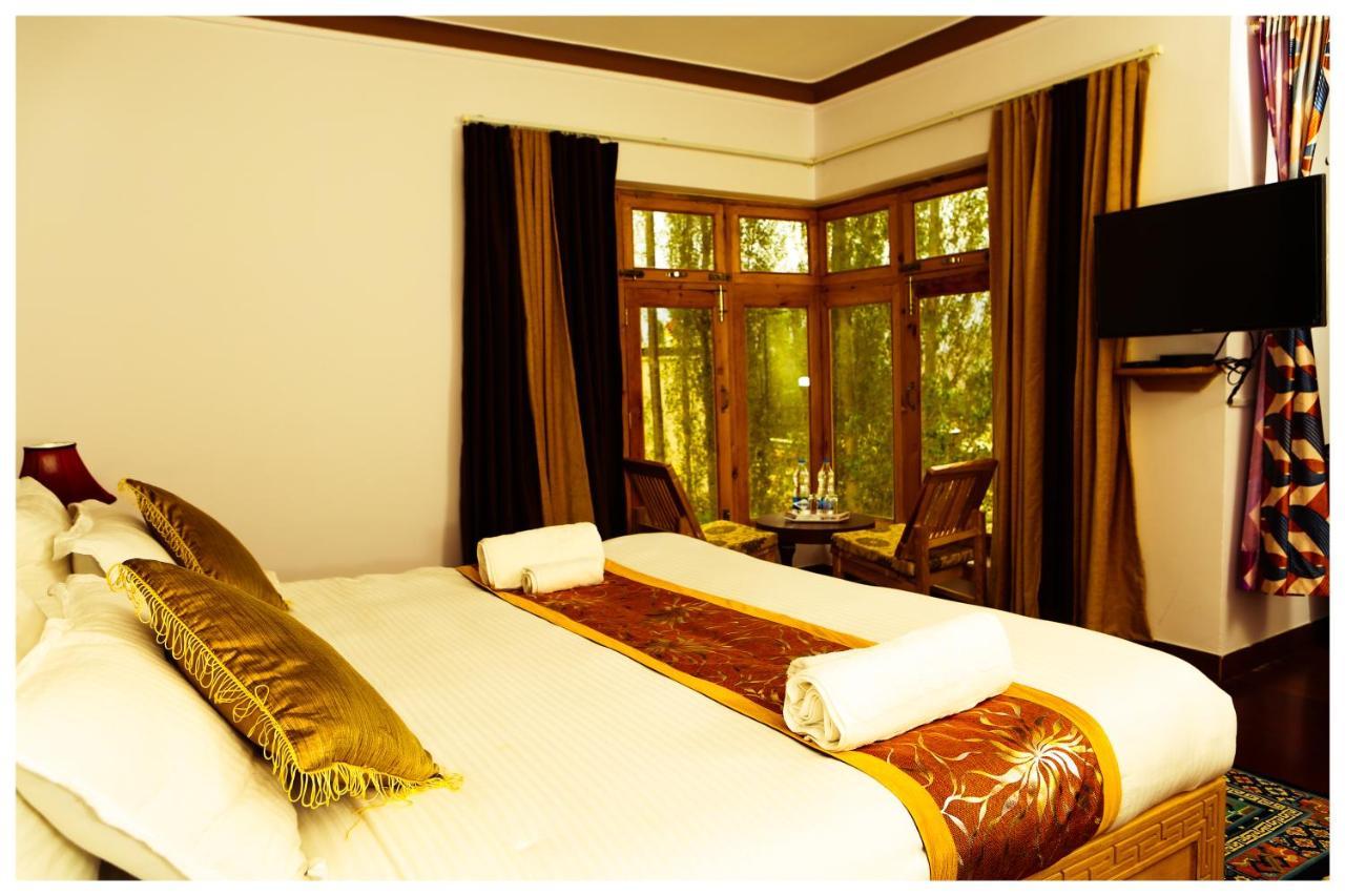 Hotel Nature'S Land เลห์ ภายนอก รูปภาพ