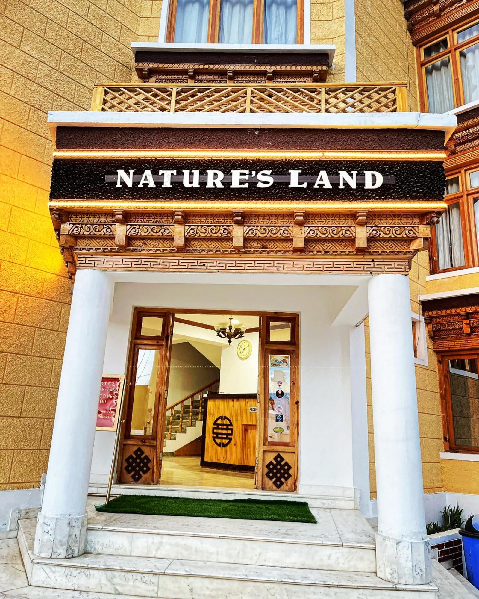 Hotel Nature'S Land เลห์ ภายนอก รูปภาพ