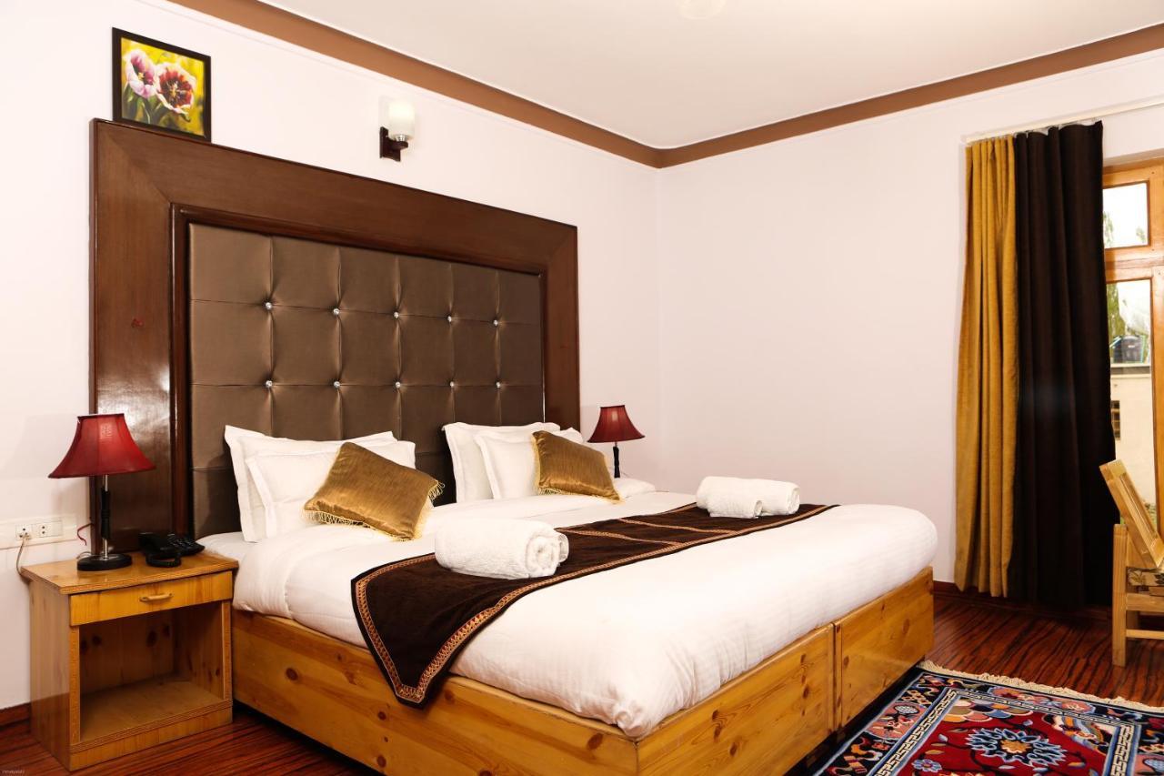 Hotel Nature'S Land เลห์ ภายนอก รูปภาพ