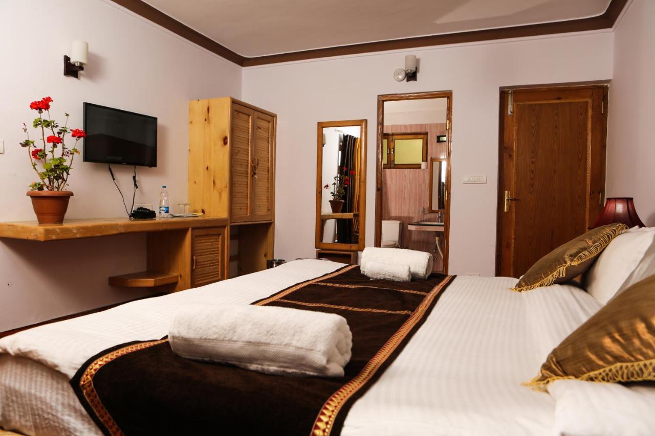 Hotel Nature'S Land เลห์ ภายนอก รูปภาพ