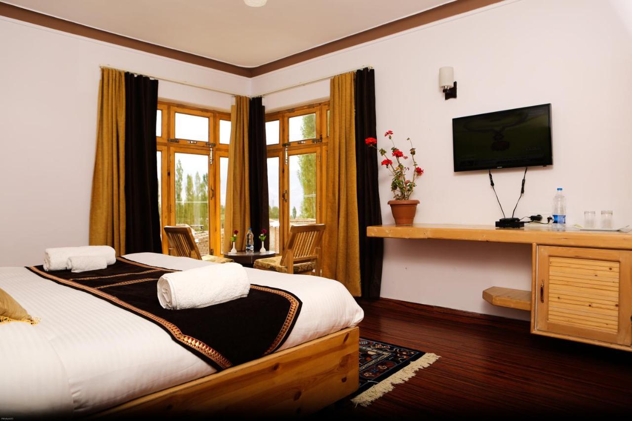 Hotel Nature'S Land เลห์ ภายนอก รูปภาพ