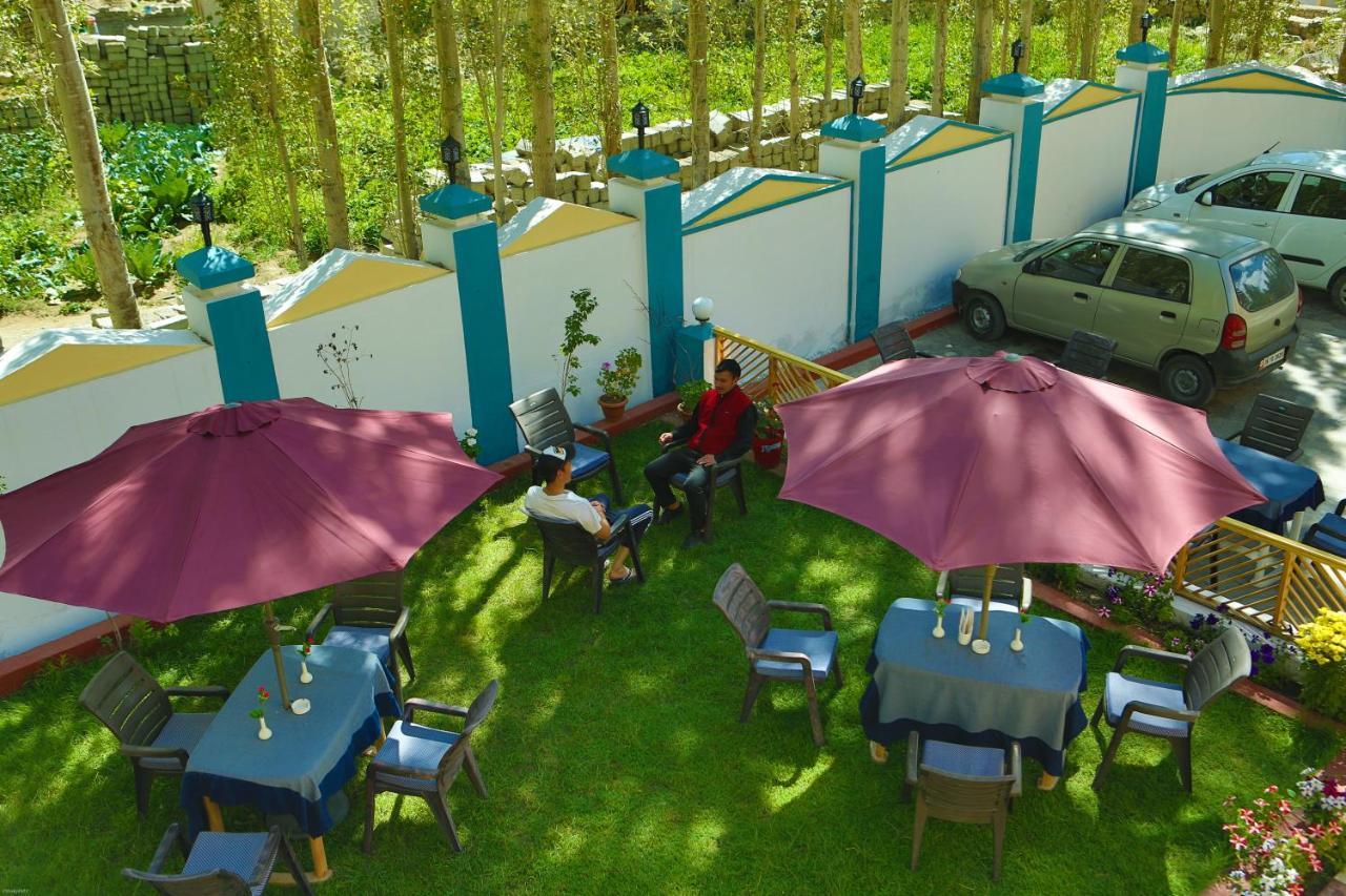Hotel Nature'S Land เลห์ ภายนอก รูปภาพ