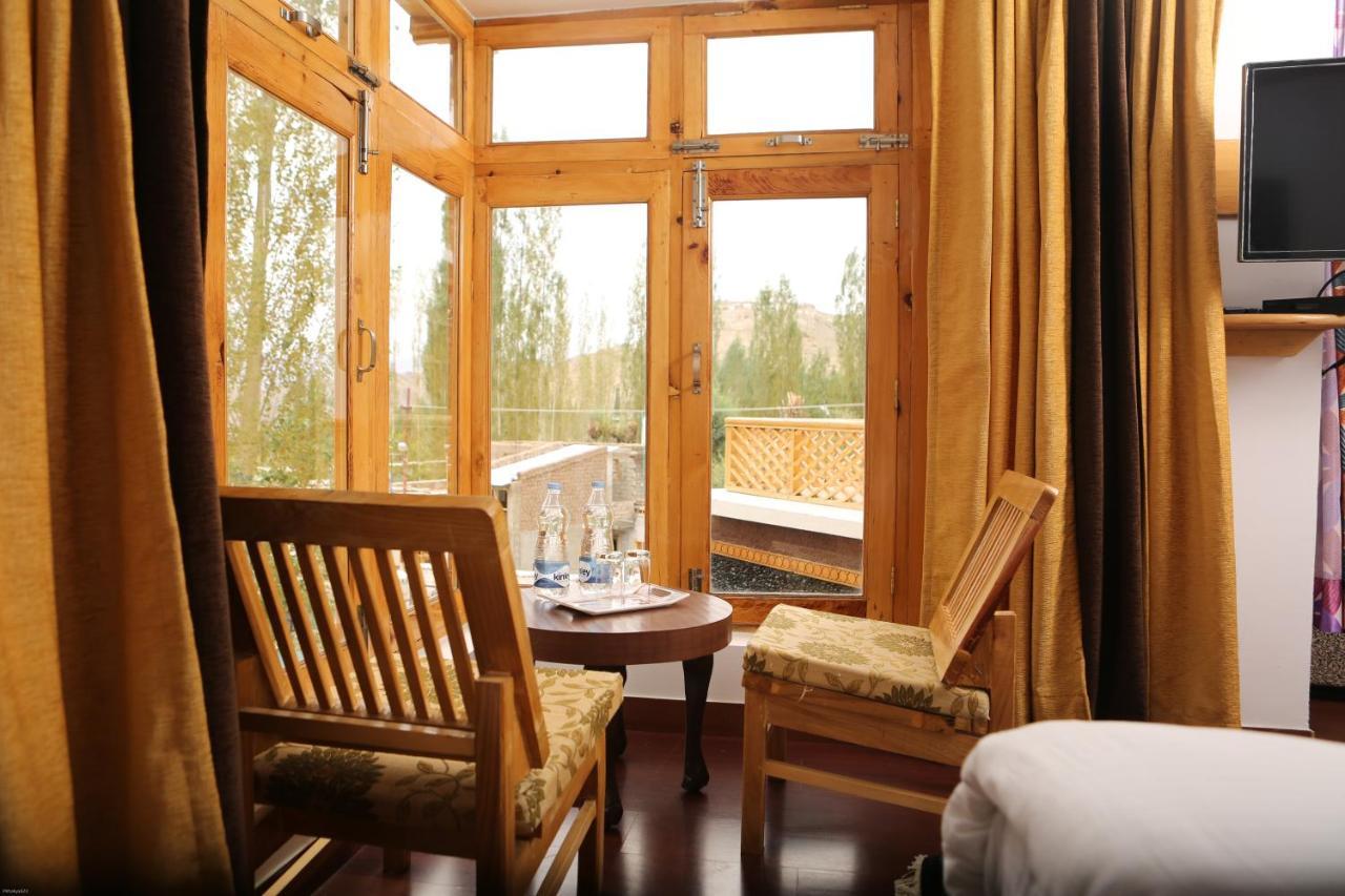 Hotel Nature'S Land เลห์ ภายนอก รูปภาพ