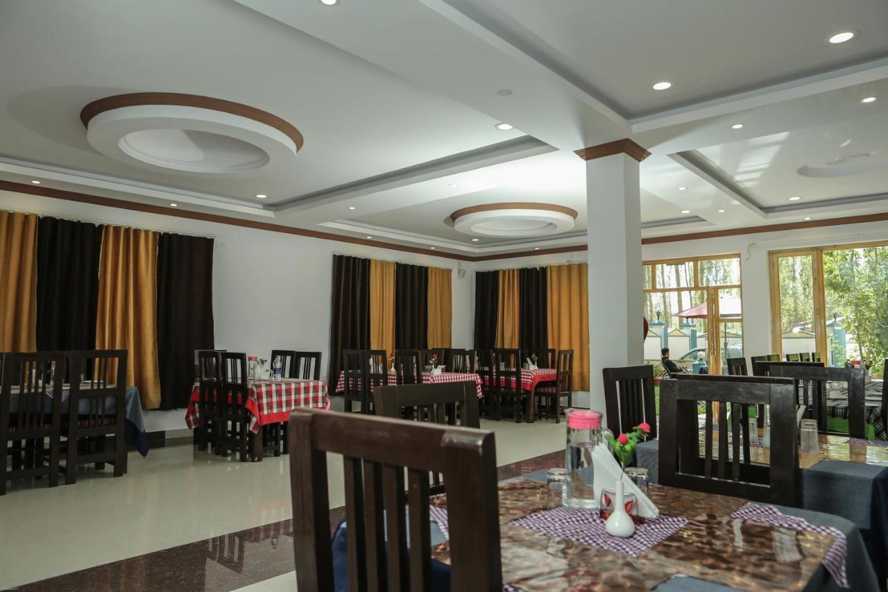 Hotel Nature'S Land เลห์ ภายนอก รูปภาพ